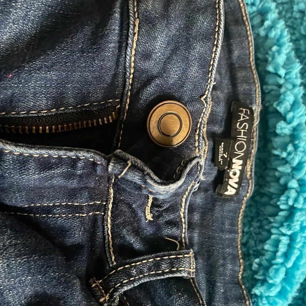 Worn twice no longer want them